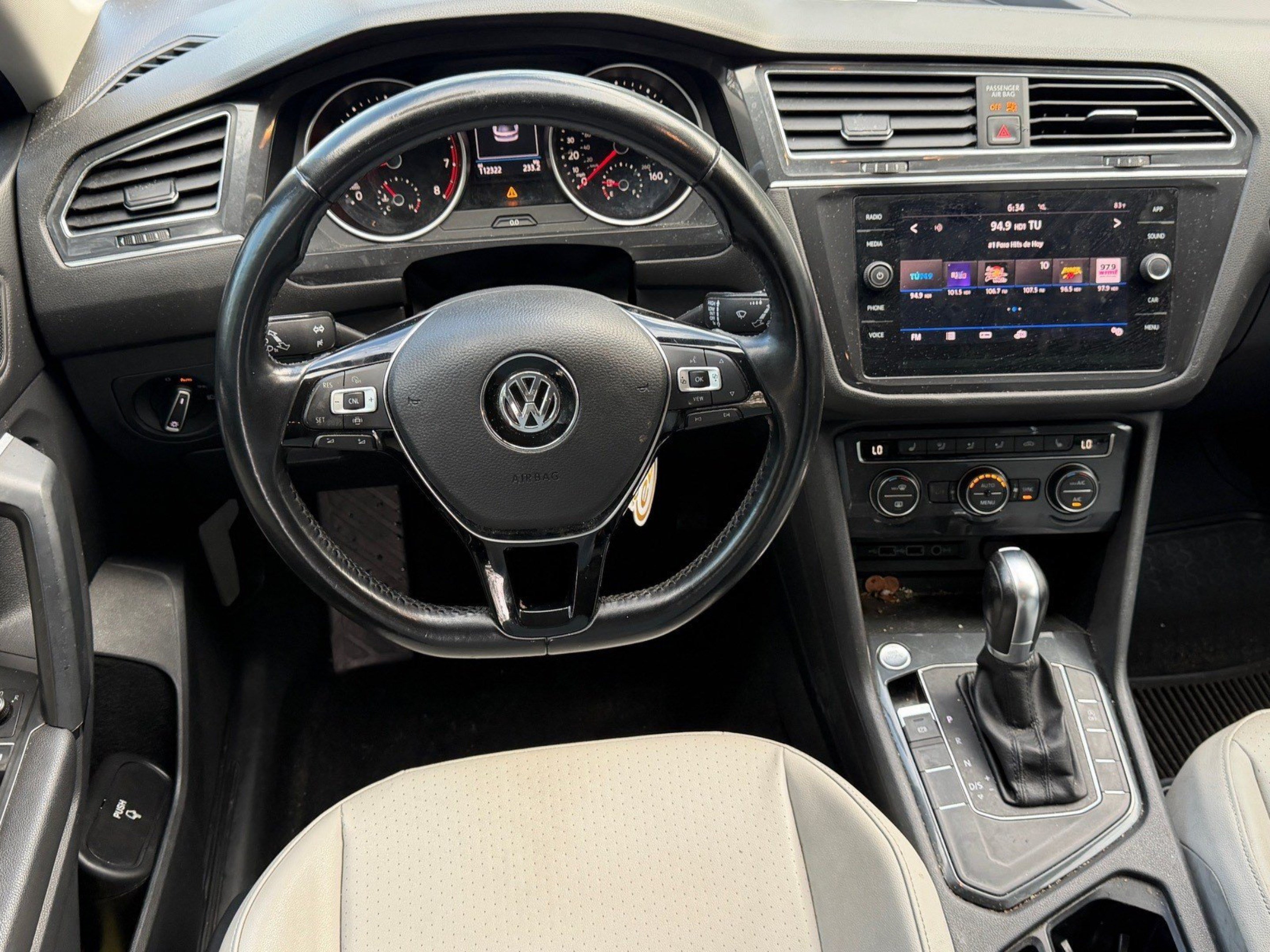 Used 2019 Volkswagen Tiguan SE FWD image 13