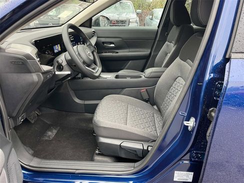 New 2026 Nissan Kicks SV image 18