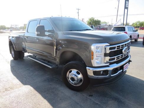Used 2026 Ford F350 XLT w/ FX4 Off-Road Package AWD/4WD image 3