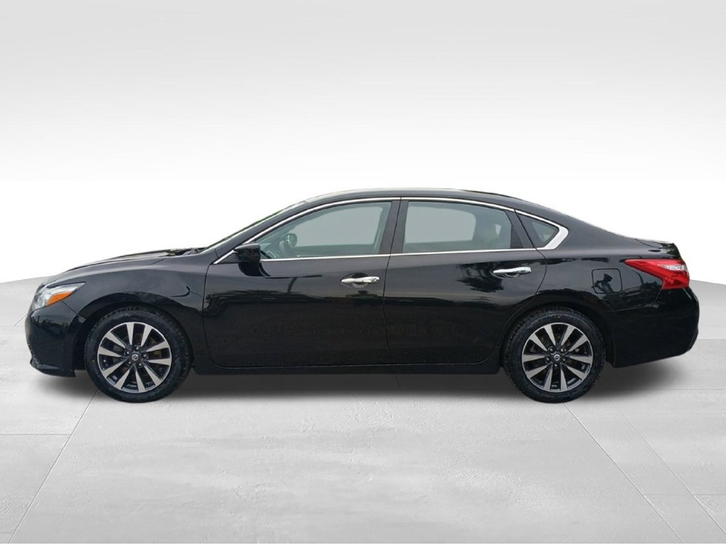 Used 2017 Nissan Altima 2.5 SV FWD image 9