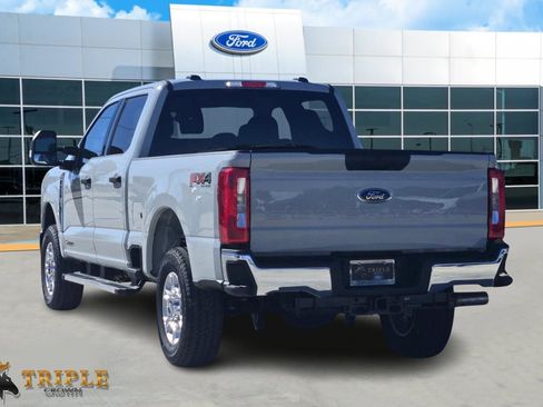 New 2026 Ford F250 XLT w/ FX4 Off-Road Package AWD/4WD image 5