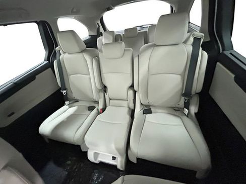 New 2026 Honda Odyssey Touring image 22