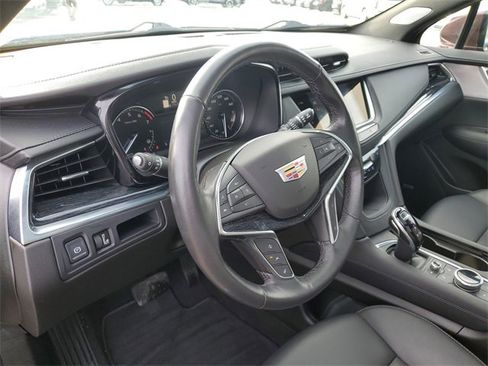 Certified 2023 Cadillac XT5 Premium Luxury w/ LPO, Floor Liner Package image 8