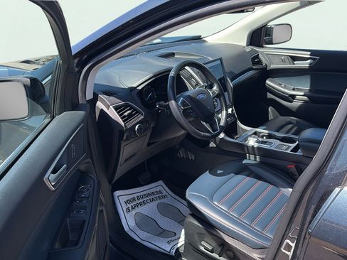 Certified 2022 Ford Edge SEL w/ Sport Appearance Package AWD/4WD image 11