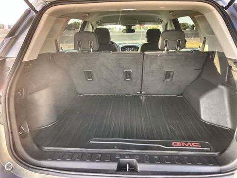 Used 2020 GMC Terrain SLE w/ Driver Convenience Package FWD image 20