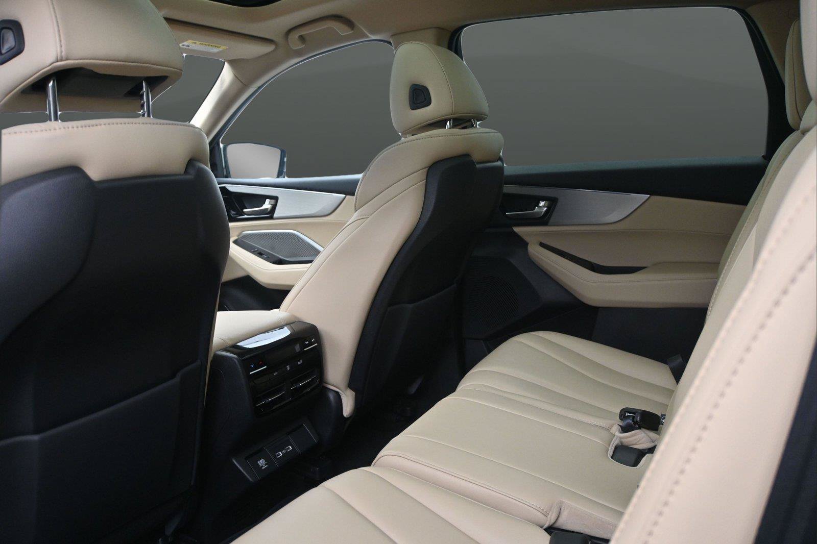 Certified 2024 Acura MDX SH-AWD image 10