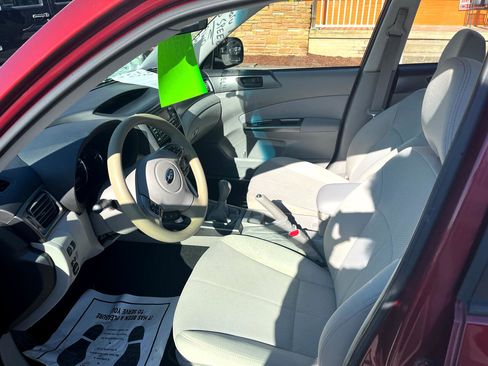 Used 2013 Subaru Forester 2.5X image 10
