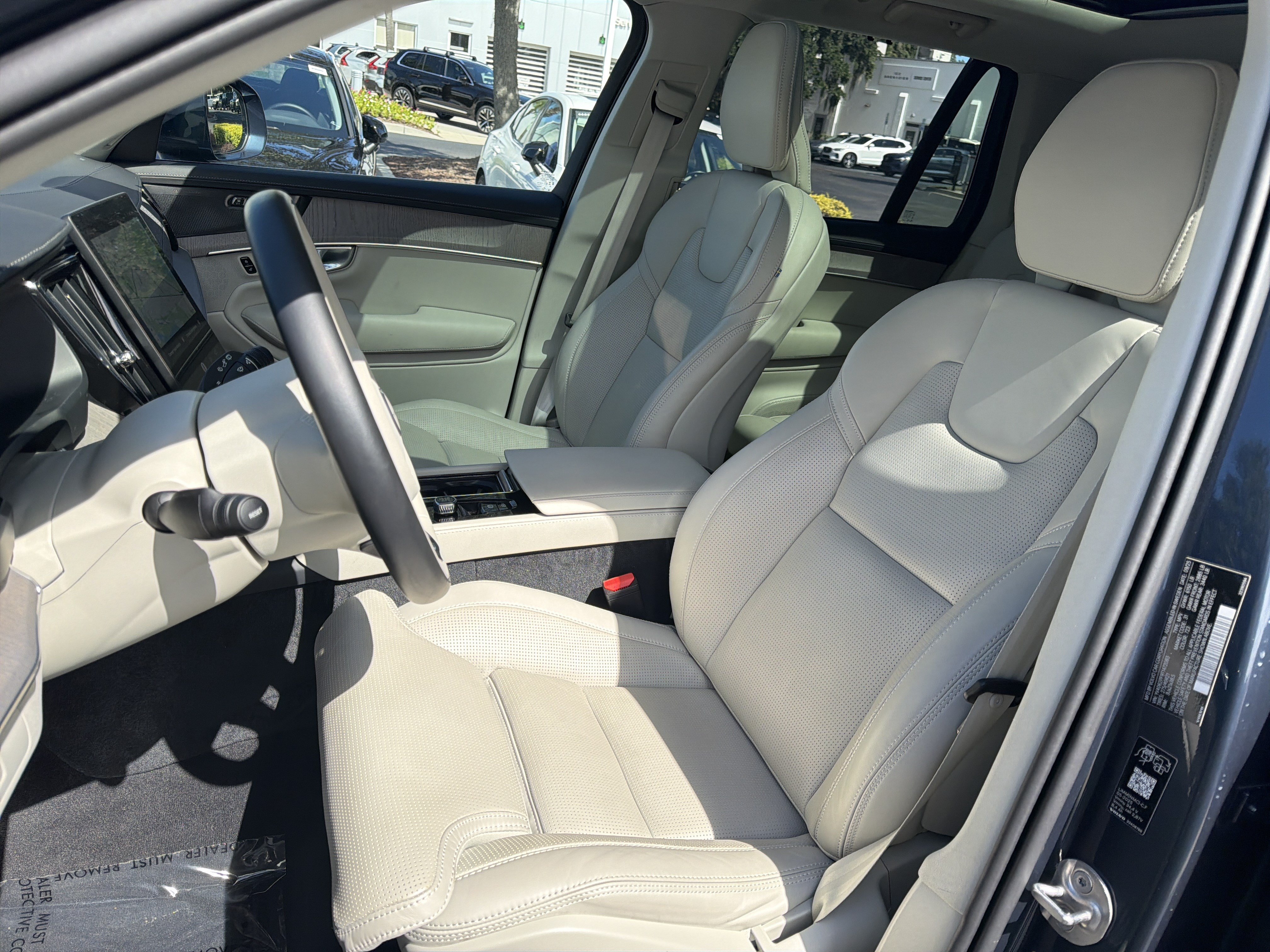 Certified 2026 Volvo XC90 B6 Ultra AWD/4WD image 16