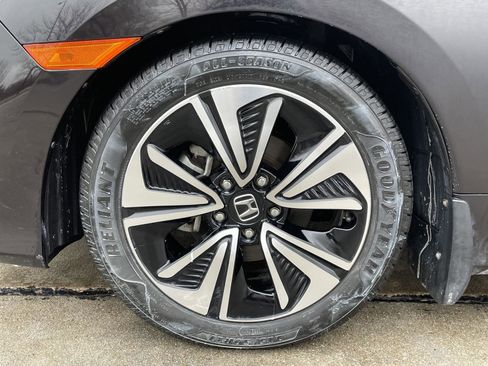 Used 2018 Honda Civic EX-T image 10