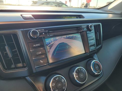 Used 2018 Toyota RAV4 LE w/ All Weather Liner Package FWD image 14