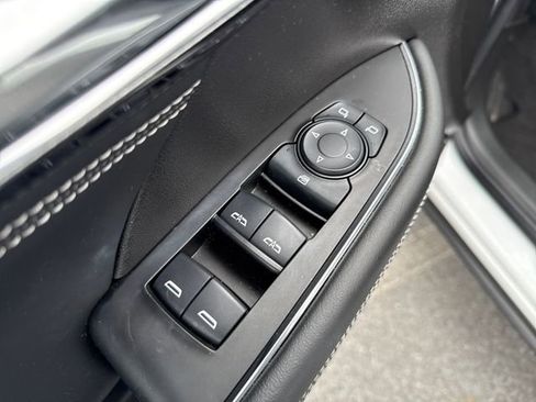 Used 2023 Buick Envision Preferred w/ Sport Touring Package AWD/4WD image 25