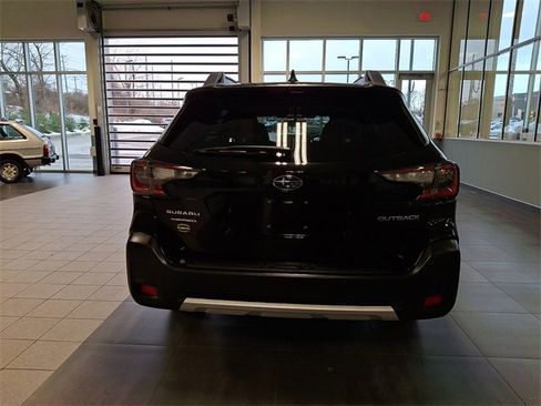 Used 2023 Subaru Outback Limited w/ Popular Package #2 image 5