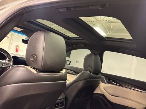 Used 2021 Cadillac CT5 V w/ Premium Package image 32