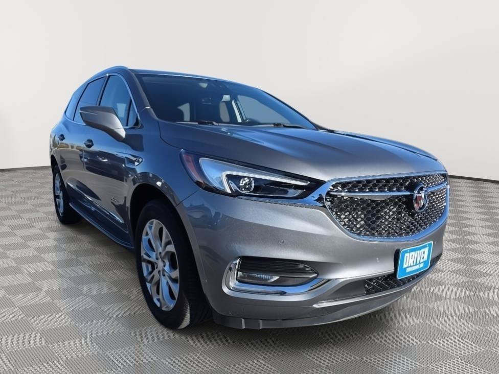Used 2020 Buick Enclave Avenir w/ Avenir Technology Package AWD/4WD image 3
