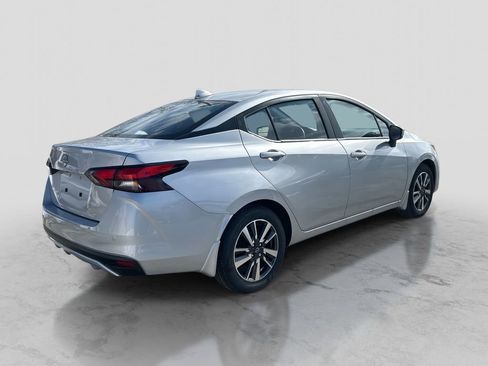 Used 2025 Nissan Versa SV w/ Trunk Package image 5