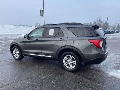 Certified 2020 Ford Explorer XLT w/ Equipment Group 202A image 6