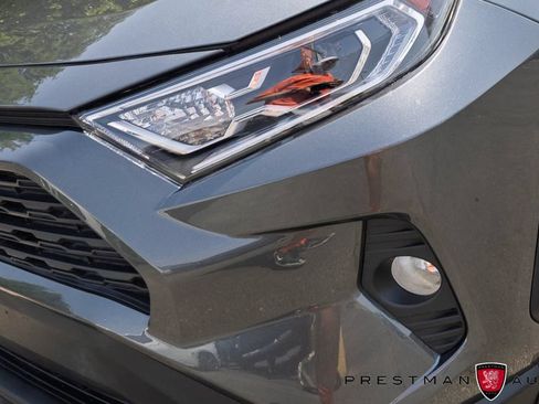 Used 2021 Toyota RAV4 XLE w/ Convenience Package AWD/4WD image 39