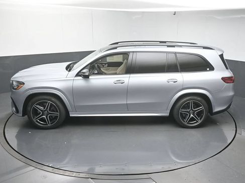 Used 2026 Mercedes-Benz GLS 450 4MATIC image 47