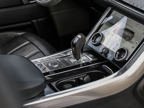 Used 2020 Land Rover Range Rover Sport HST image 34