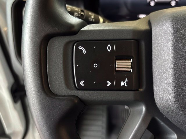 Used 2024 Land Rover Defender 110 X-Dynamic SE AWD/4WD image 28