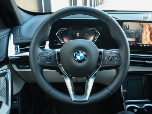 Used 2026 BMW X1 xDrive28i w/ Technology Package AWD/4WD image 18