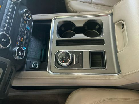 Used 2019 Ford Expedition Max XLT w/ Equipment Group 202A RWD image 14