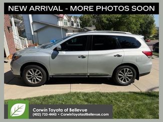 Used 2015 Nissan Pathfinder SL w/ SL Premium Package FWD video 1