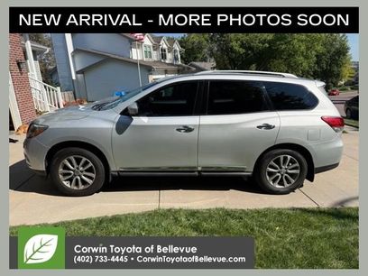 Used 2015 Nissan Pathfinder SL w/ SL Premium Package