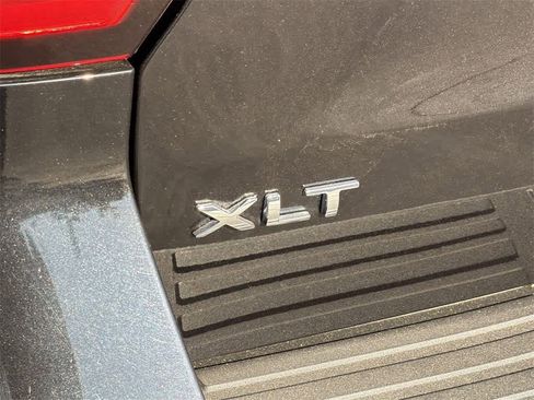 Used 2024 Ford Expedition XLT image 33