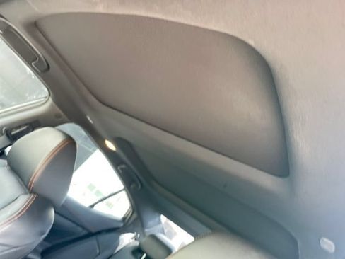 Used 2021 Nissan Maxima SR w/ Sport Mat Group FWD image 22
