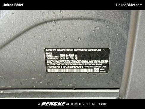 Used 2024 BMW 330i Sedan w/ Premium Package RWD image 22