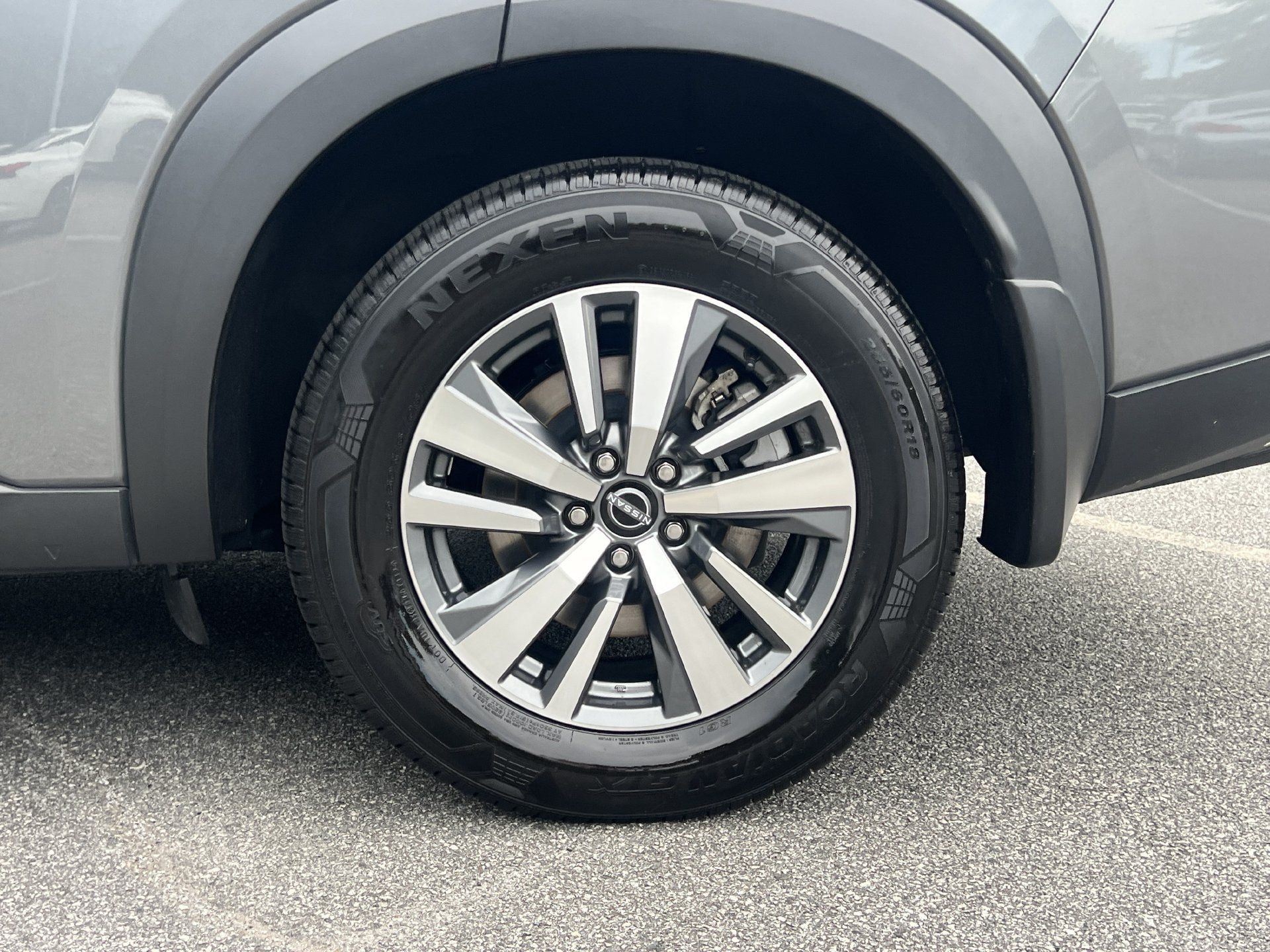 Certified 2024 Nissan Pathfinder SL AWD/4WD image 31