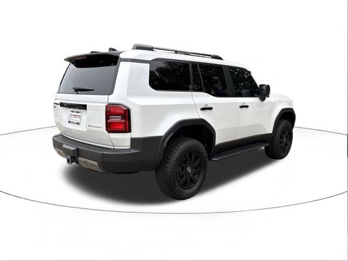 Used 2024 Toyota Land Cruiser image 3