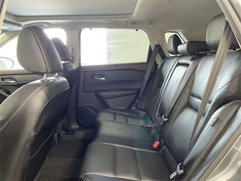 Certified 2022 Nissan Rogue SL w/ SL Premium Package image 18