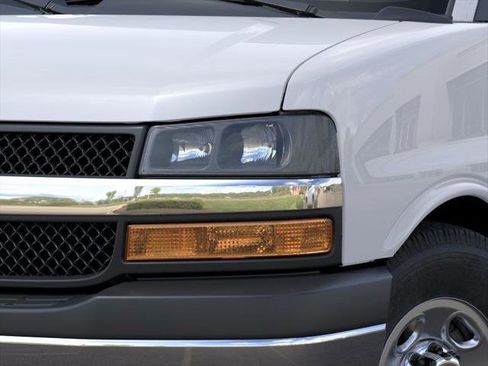 New 2025 Chevrolet Express 2500 Extended w/ Enhanced Convenience Package image 10