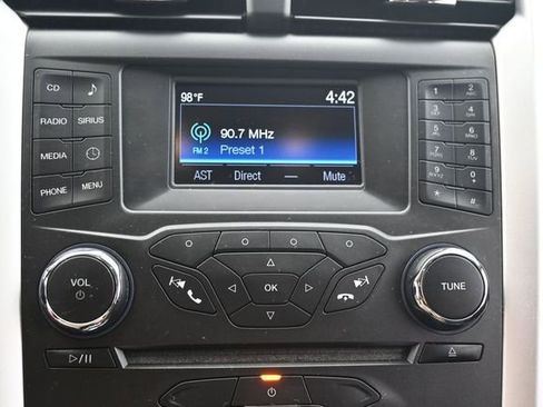 Used 2016 Ford Fusion SE FWD image 20