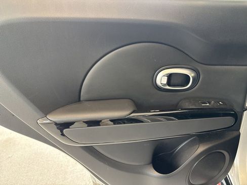 Used 2019 Kia Soul ! w/ Technology Package image 15