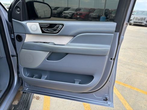Used 2023 Lincoln Navigator L Black Label AWD/4WD image 29