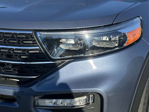 Used 2021 Ford Explorer XLT w/ Equipment Group 202A image 11