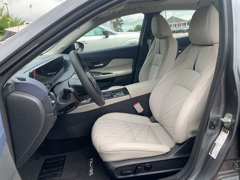 New 2026 Nissan Sentra SL w/ Floor Mat Package FWD image 23