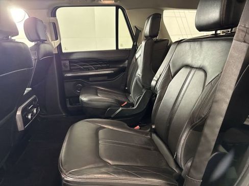 Used 2018 Ford Expedition Platinum image 23