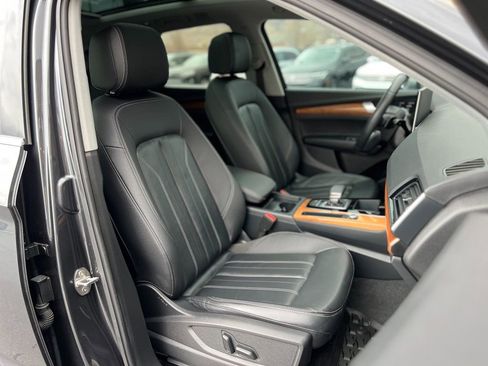 Used 2023 Audi Q5 2.0T Premium image 24