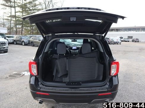 Used 2022 Ford Explorer XLT w/ Equipment Group 202A image 30