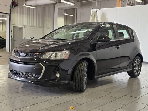 Used 2020 Chevrolet Sonic LT FWD image 9