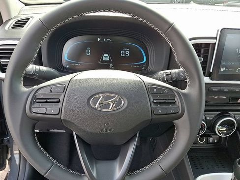 New 2026 Hyundai Venue SEL FWD image 10