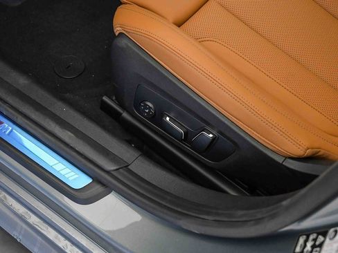 New 2026 BMW 330i xDrive Sedan w/ M Sport Package image 25