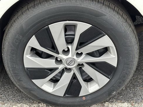 Used 2025 Nissan Altima 2.5 S image 11