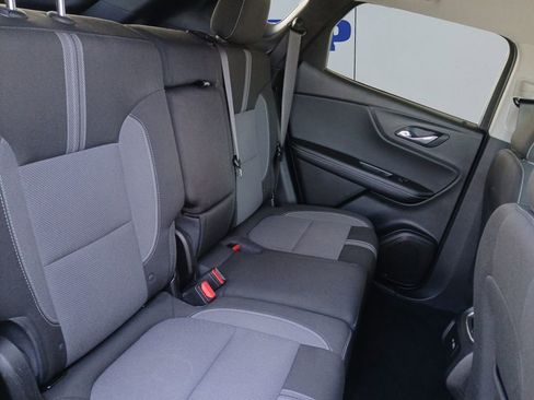 Used 2025 Chevrolet Blazer LT FWD image 18