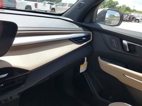 New 2026 Buick Enclave Preferred w/ Power Package FWD image 25