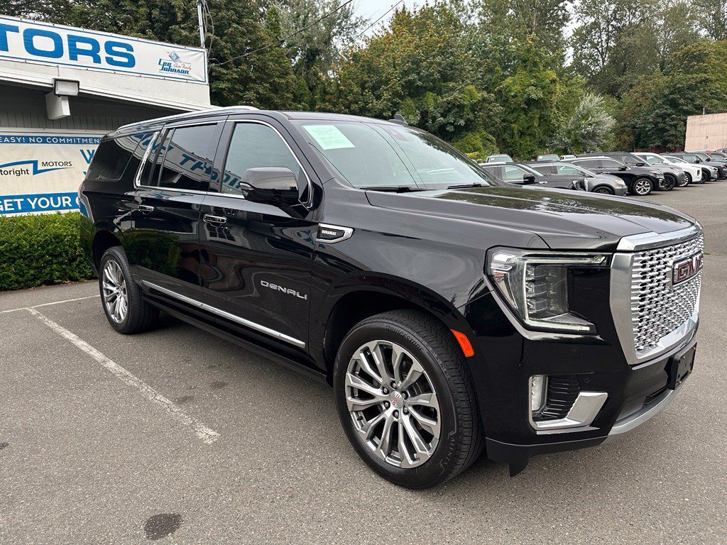 Used 2022 GMC Yukon XL Denali AWD/4WD image 25